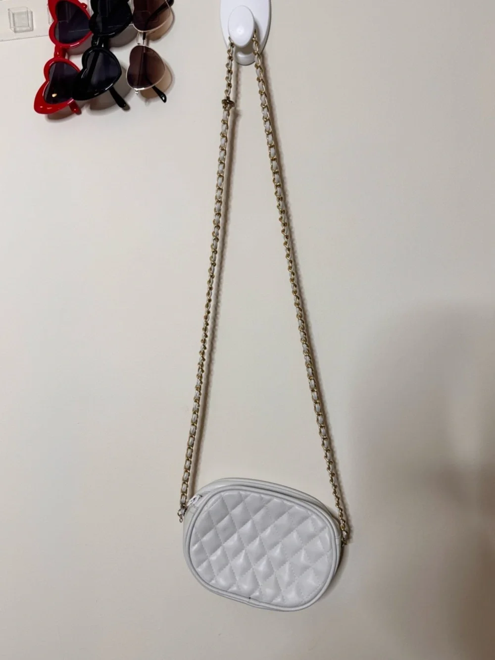 Vintage White Quilted Crossbody Bag with Gold Chain